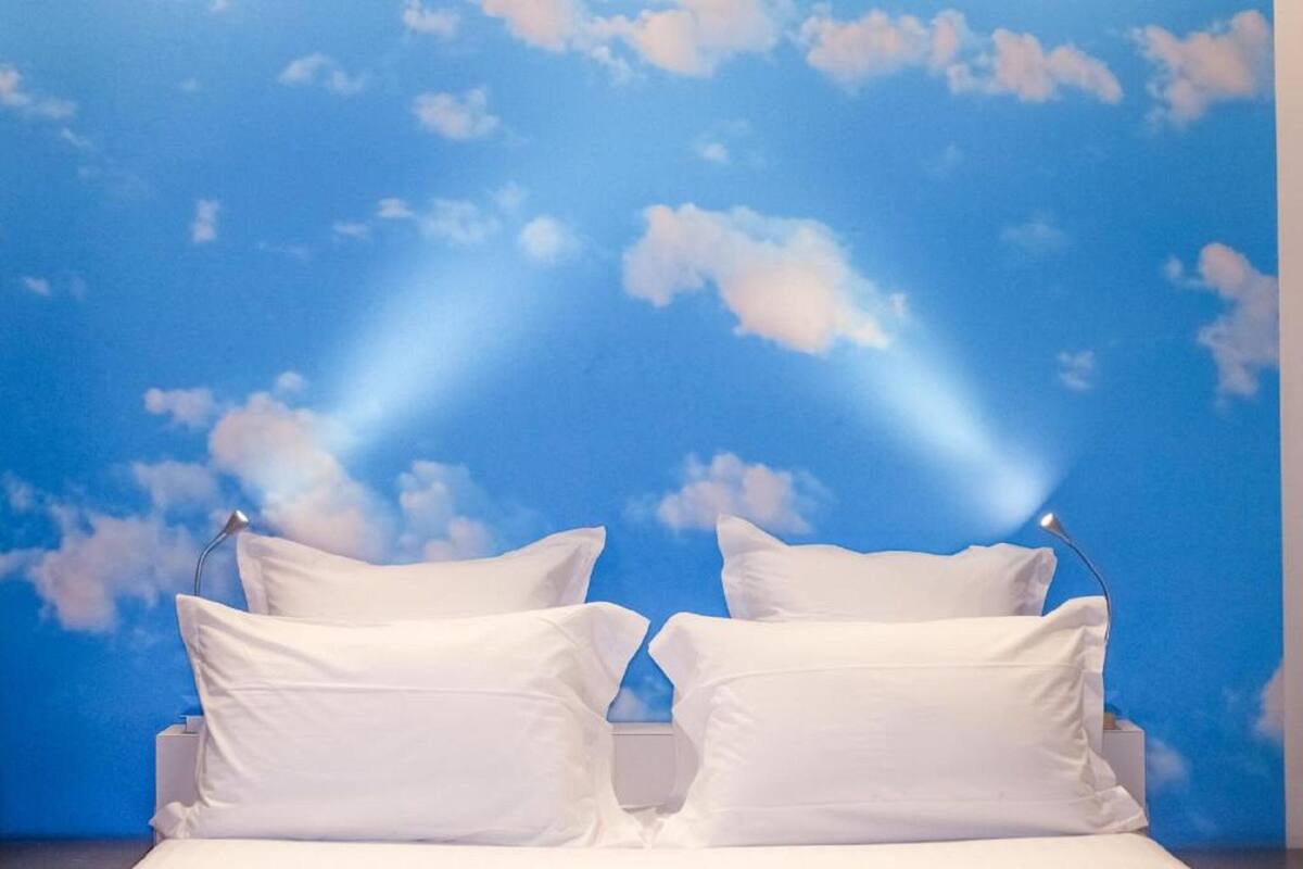 premium bedding, in-room safe, individually decorated, desk