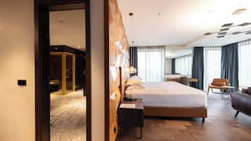 Presidential Suite | Egyptian cotton sheets, premium bedding, memory-foam beds, minibar