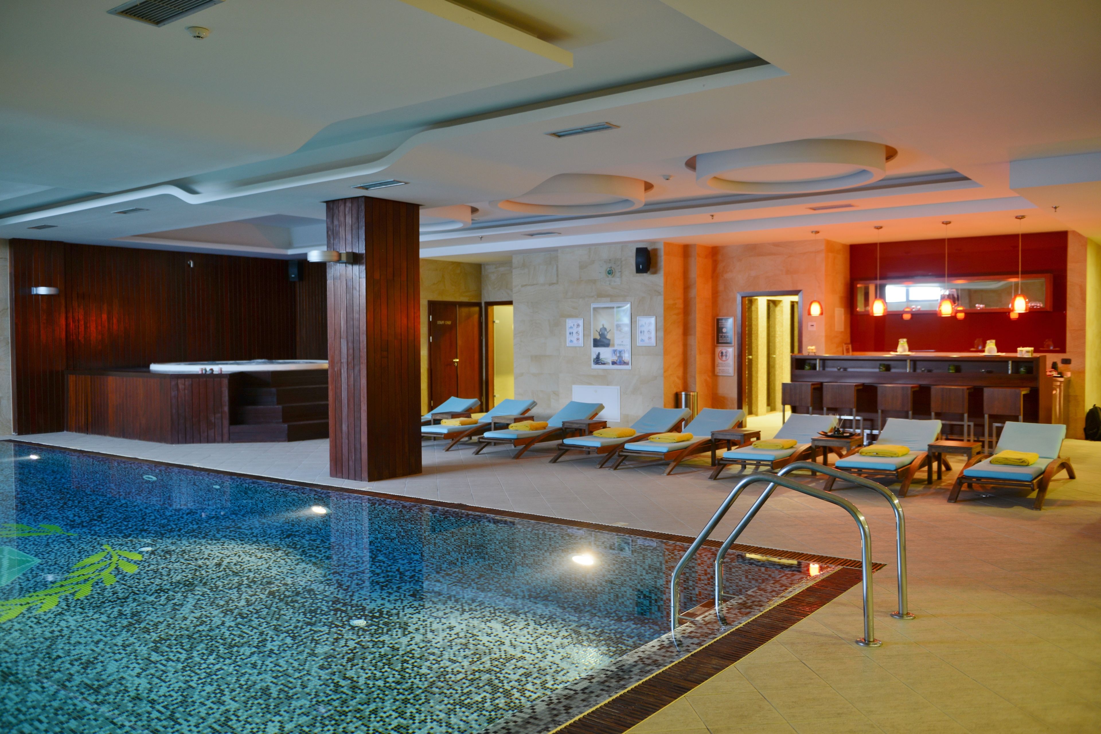 Indoor pool, outdoor pool, sun loungers