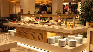 2 restaurants servant le petit déjeuner