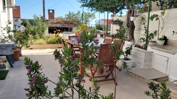 Studio, Terrace (nr.1) with parking | Exterior