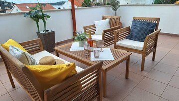 Double Room, Terrace, Sea View with parking | Exterior