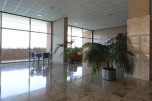 Lobby sitting area - Apartamentos Lido (Benidorm)