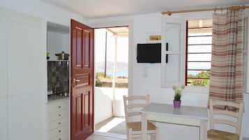 Standard Room | Living area