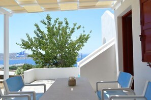 Chambre Quadruple | Terrasse/Patio