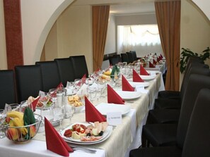 Breakfast for a fee - Hotel Apollo Hermannstadt (Sibiu)