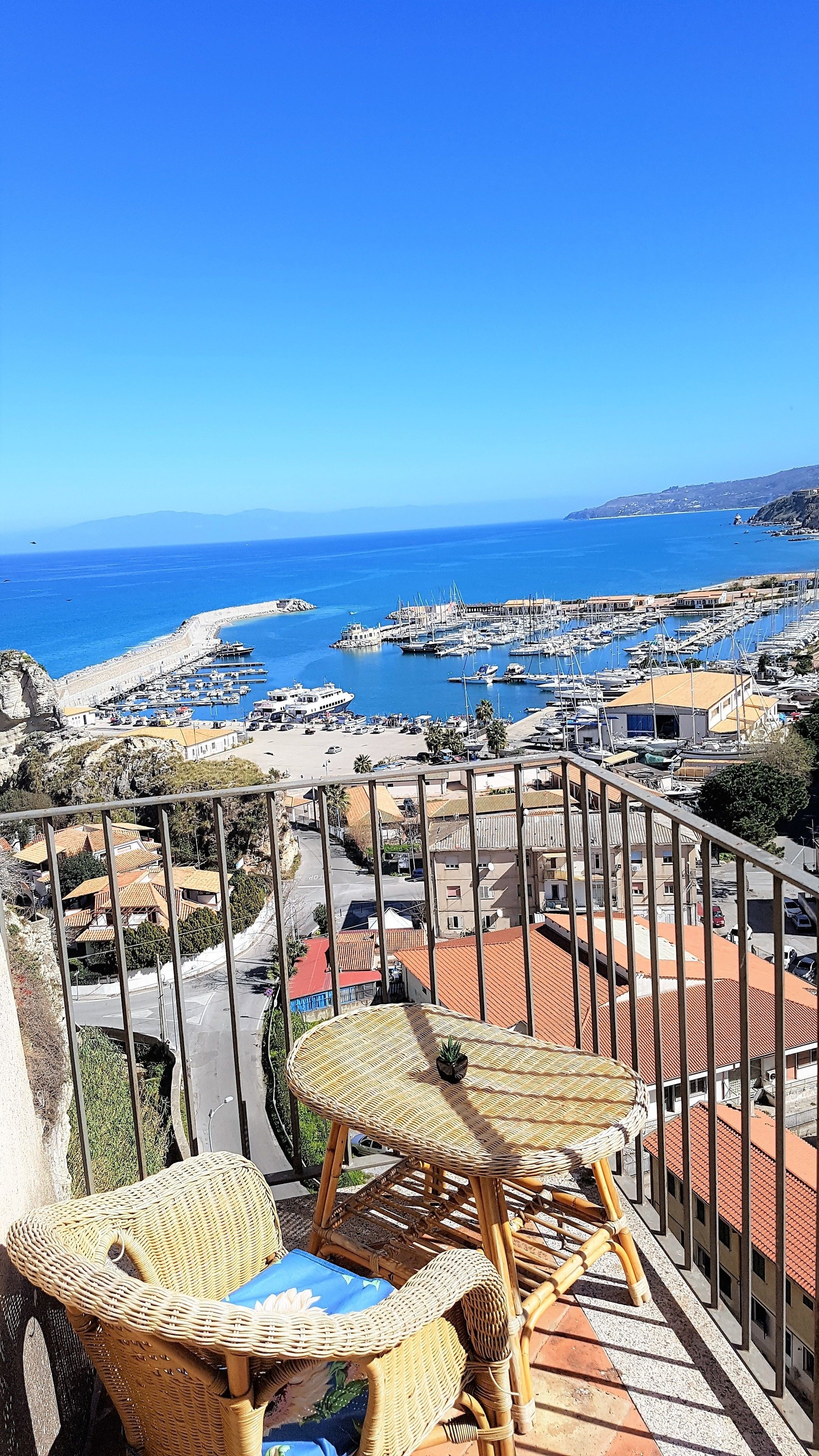 Appartamento, vista oceano, edificio separato | Balcone