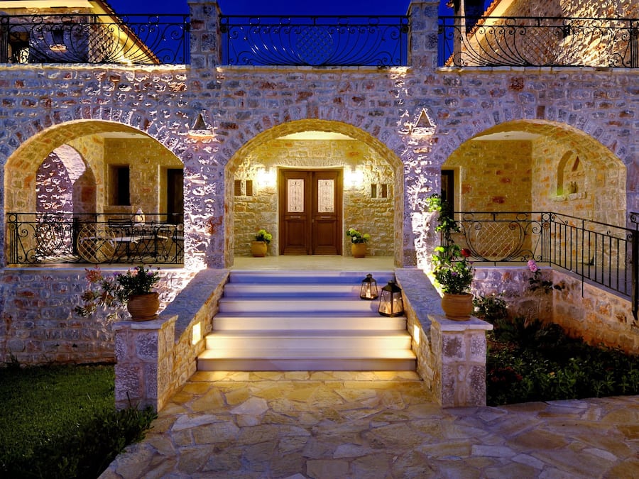 Egyptian cotton sheets, premium bedding, down duvets, Tempur-Pedic beds