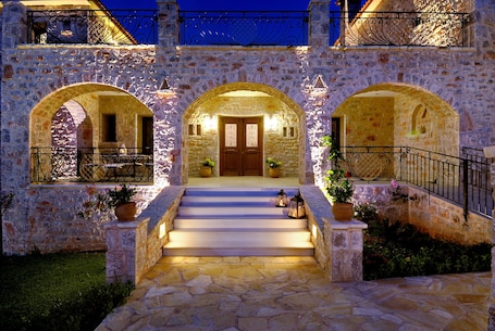 Sábanas de algodón egipcio, ropa de cama de alta calidad y cubrecamas . Byzantinon Hotel