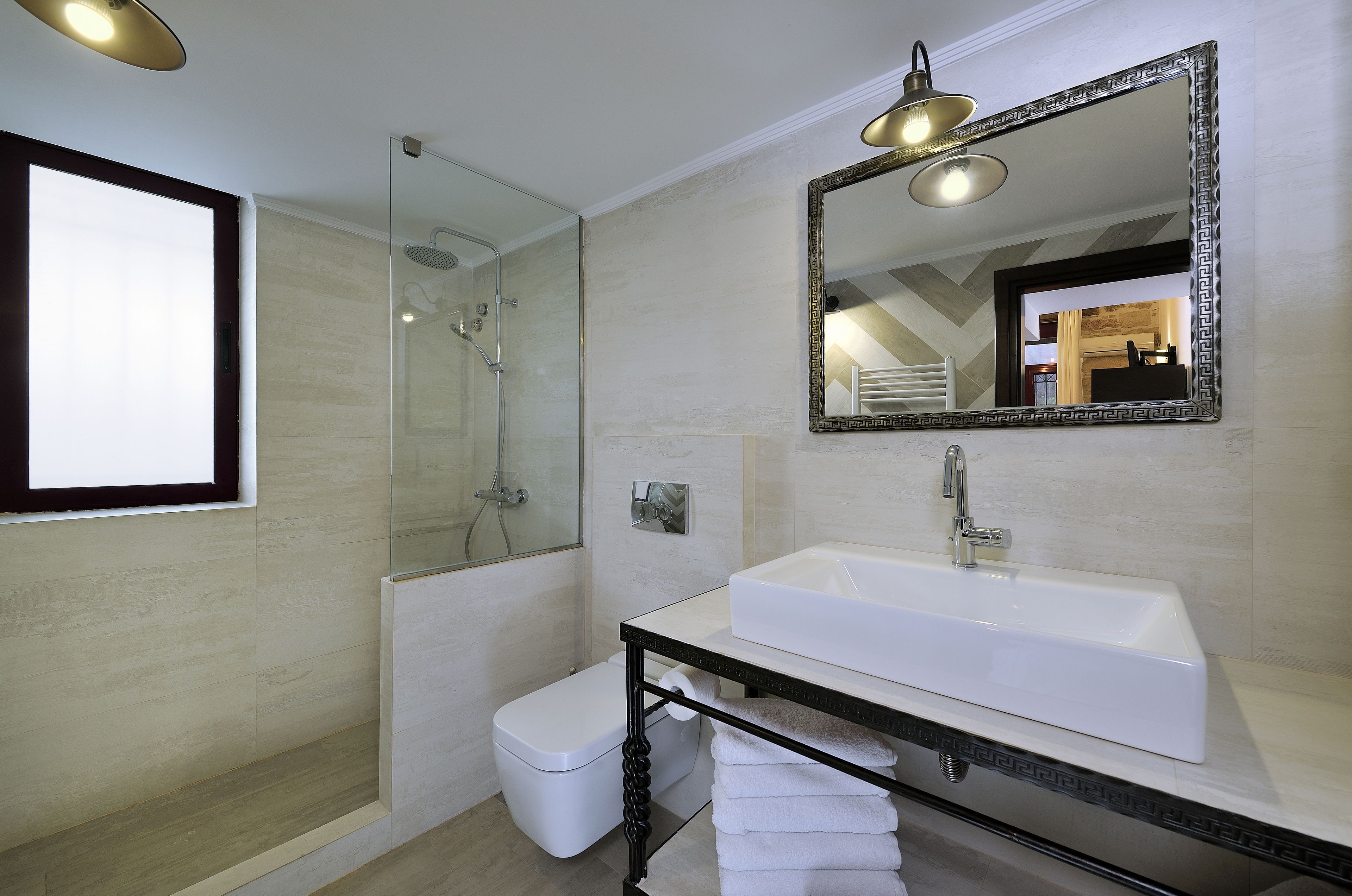 room (quintuple) | bathroom | shower, free toiletries, hair dryer, towels
