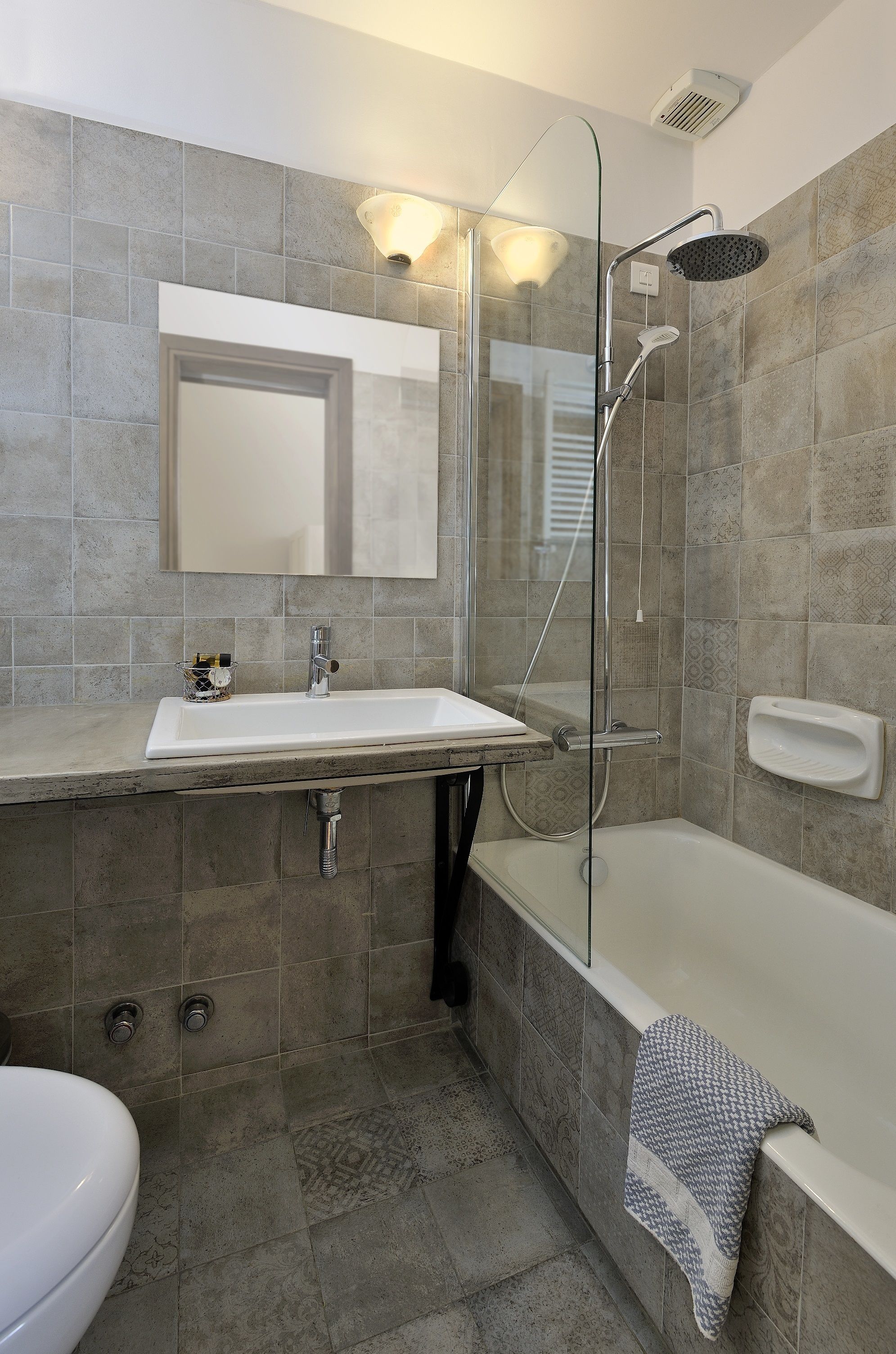 double or twin room (acropolis view) | bathroom | shower, free toiletries, hair dryer, towels