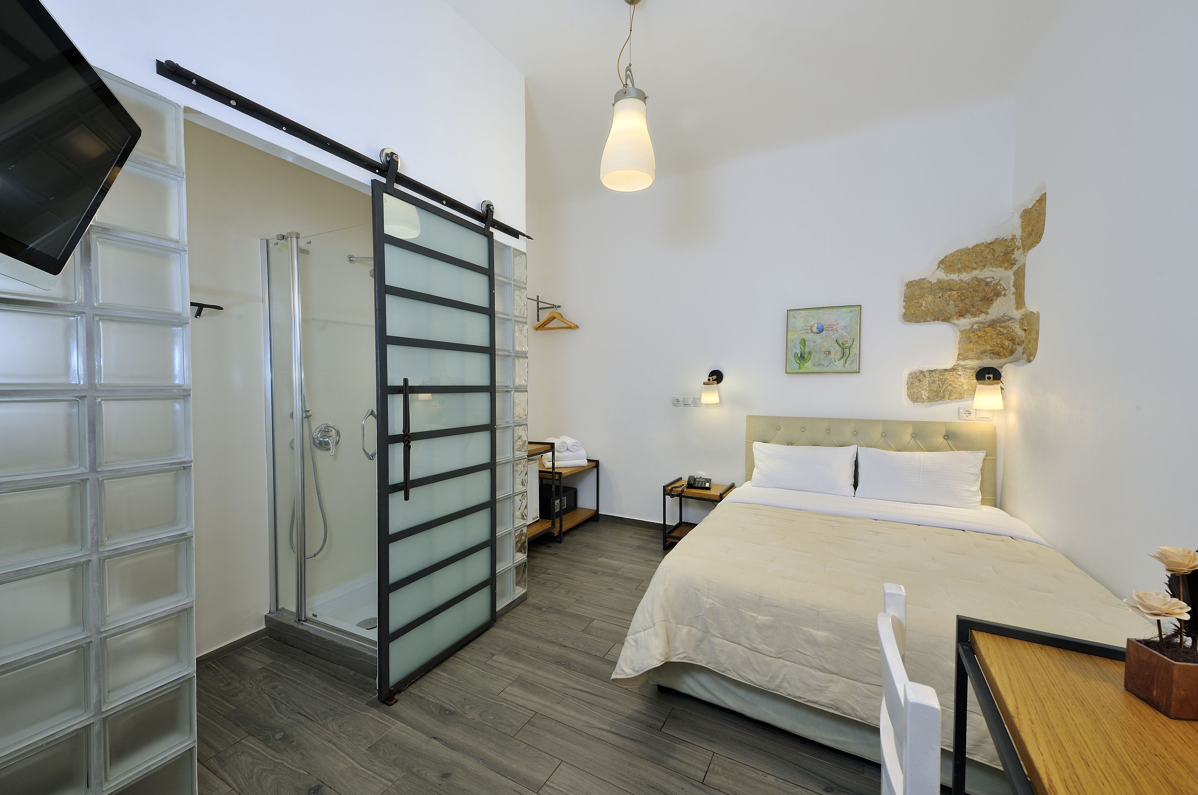 economy double room, patio, ground floor | 1 bedroom, down duvets, pillow-top beds, in-room safe