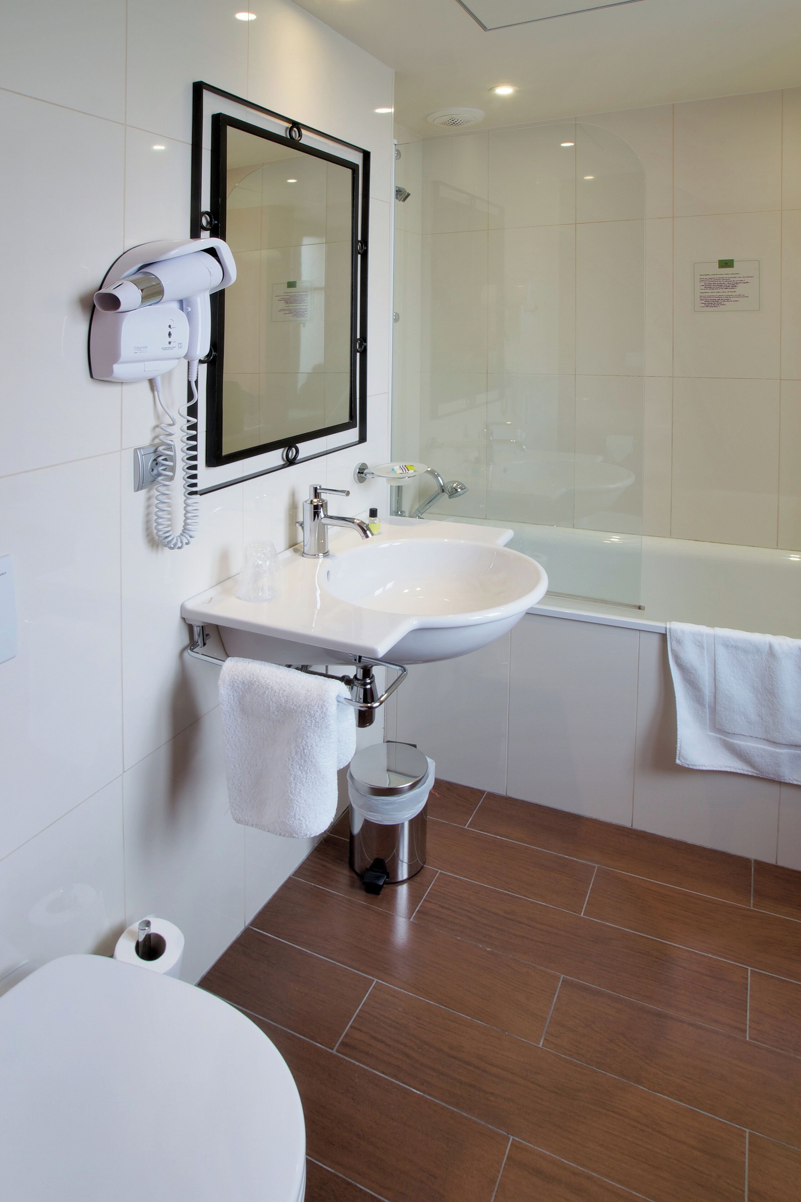 classic double room | bathroom | shower, hair dryer, towels
