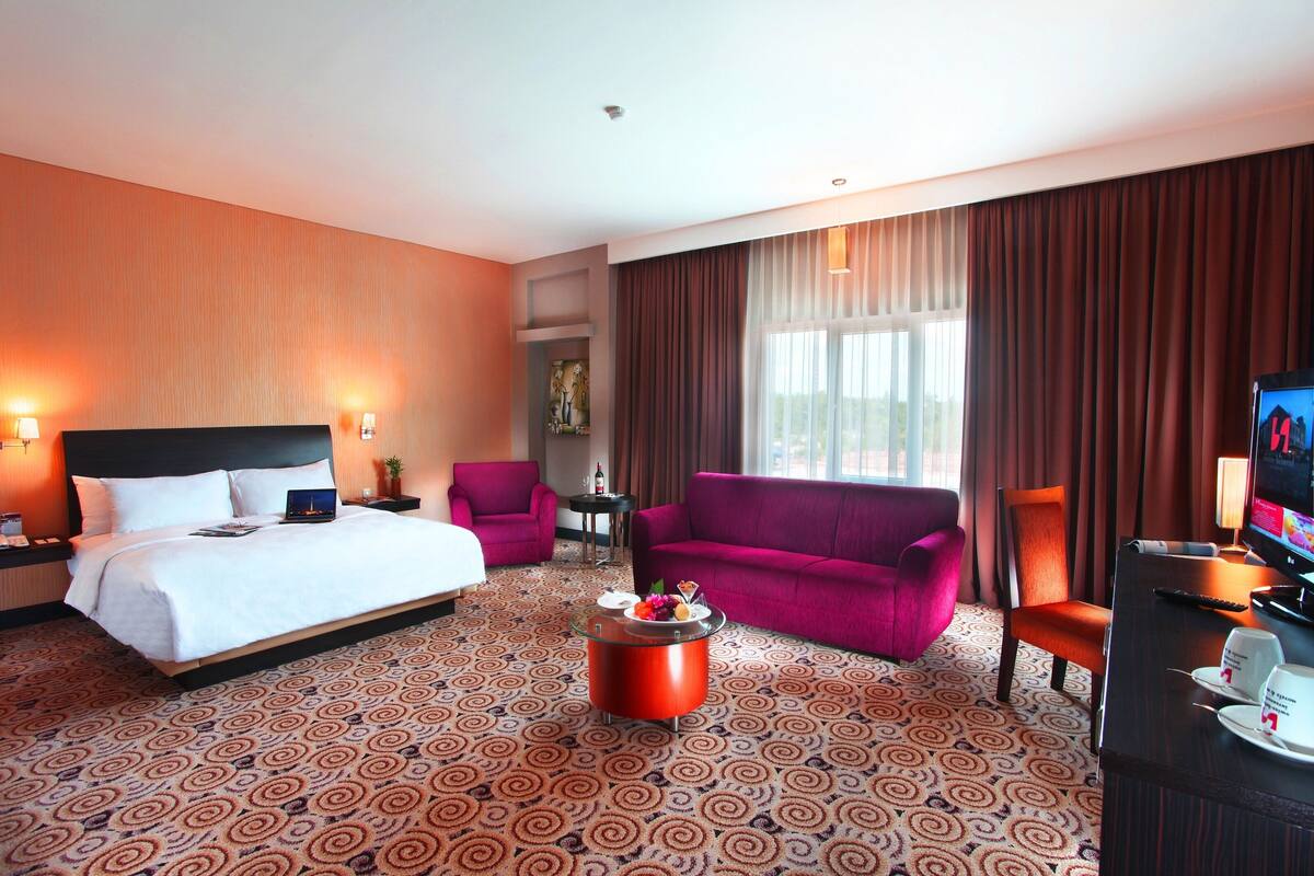 Junior Suite Single Room | Living room