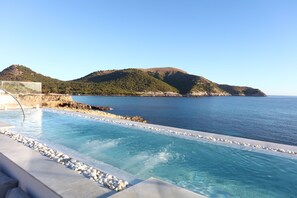 Indoor pool, outdoor pool - Mar Azul Pur Estil Hotel & Spa (Capdepera)