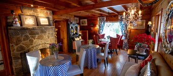 Elliott House Boutique Inn