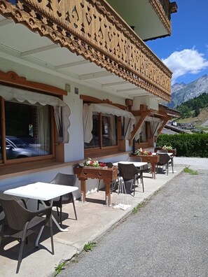 Terrace/patio - Hôtel Les Sapins (La Clusaz)