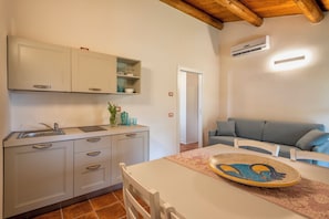 Apartment, 1 Bedroom | 1 bedroom, Egyptian cotton sheets, down duvets, minibar - Alghero Resort Country Hotel (Alghero)