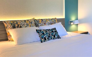 Literie de qualité supérieure, ameublement personnalisé, bureau