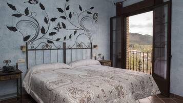 Double Room, Mountain View | 1 bedroom, free WiFi, wheelchair access