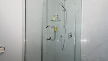 Twin Studio | Bathroom