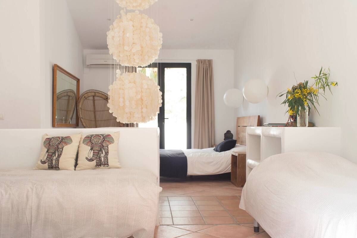 Studio, Sea View | In-room safe, WiFi (free), bed sheets