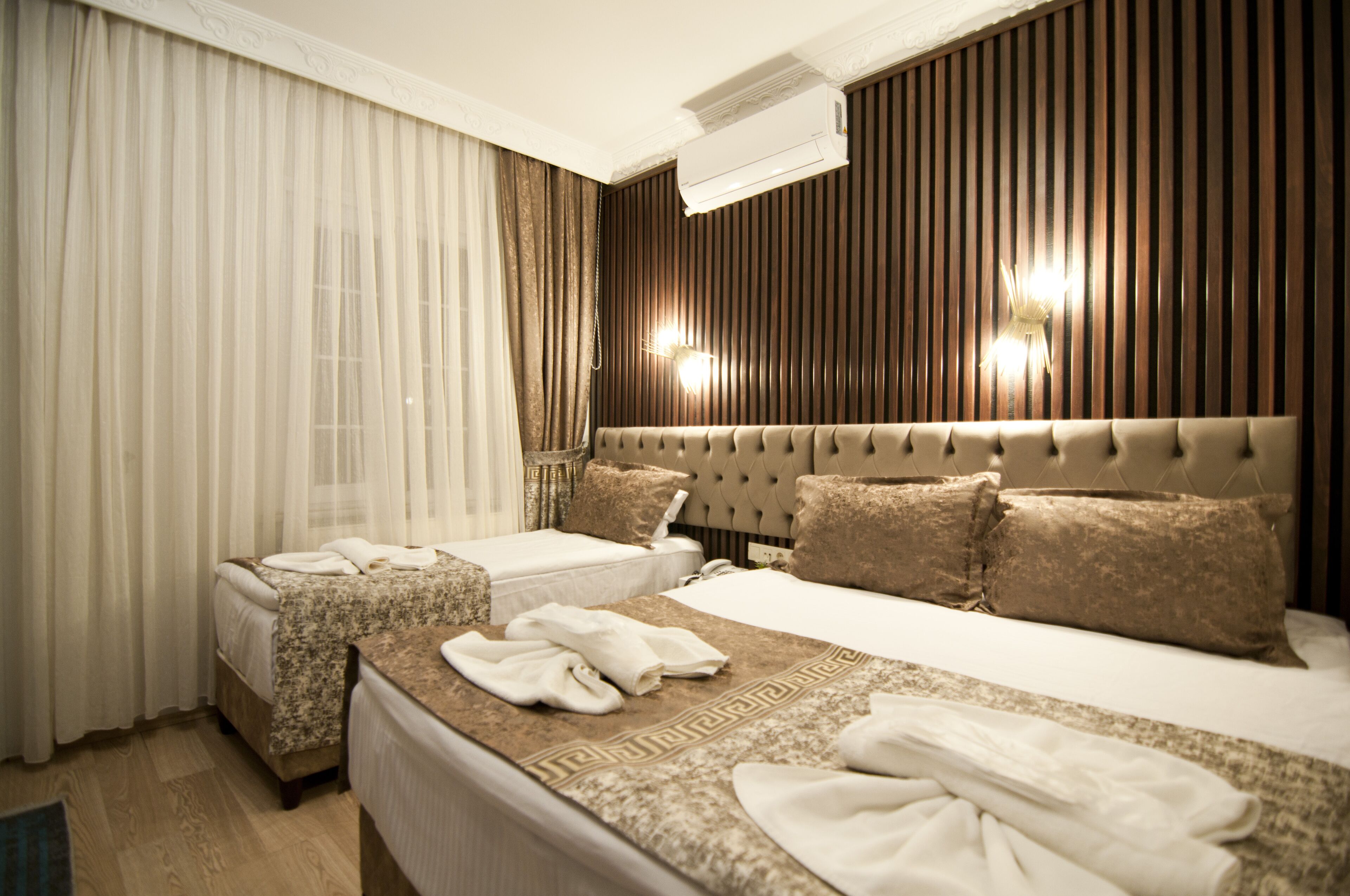 Foto - Hotel Broken Column