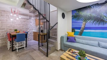 Design Apartment, 2 Bedrooms, Kitchen | 1 bedroom, Frette Italian sheets, premium bedding, memory foam beds