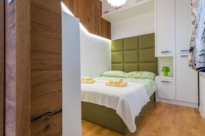 City Apartment, 1 Bedroom, Kitchen | 1 bedroom, Frette Italian sheets, premium bedding, memory-foam beds - Apartments Petra (Dubrovnik)