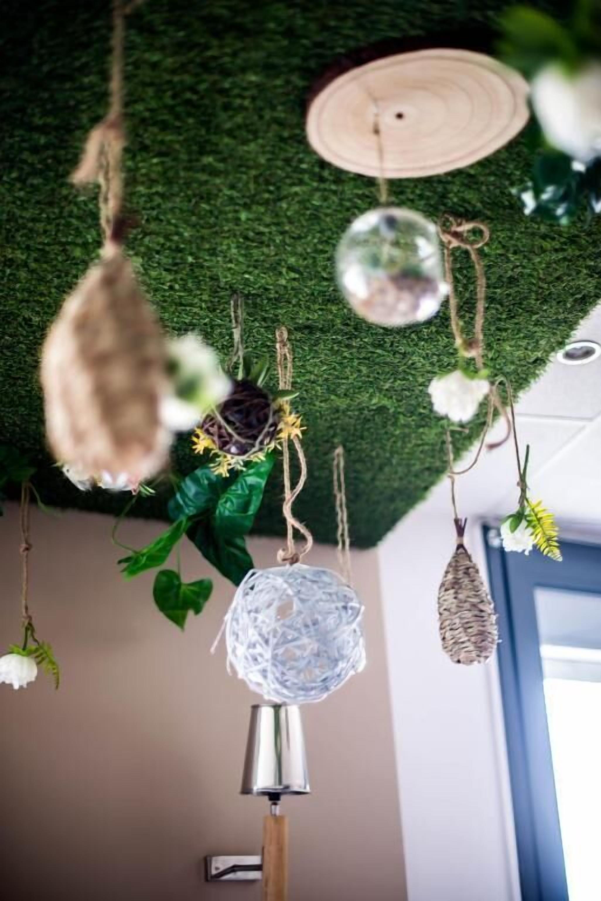 2 restaurants, breakfast, lunch, dinner served; french cuisine