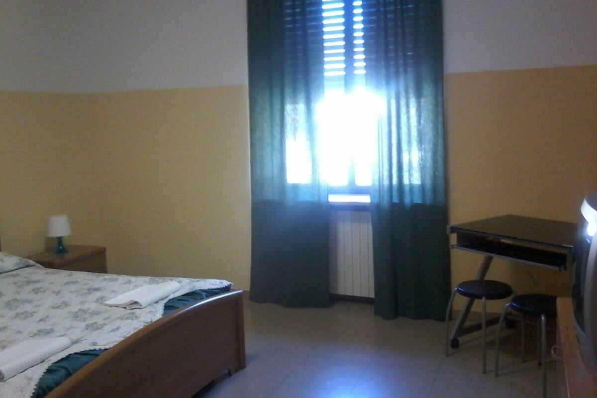 Double Room | Rollaway beds, free WiFi, bed sheets