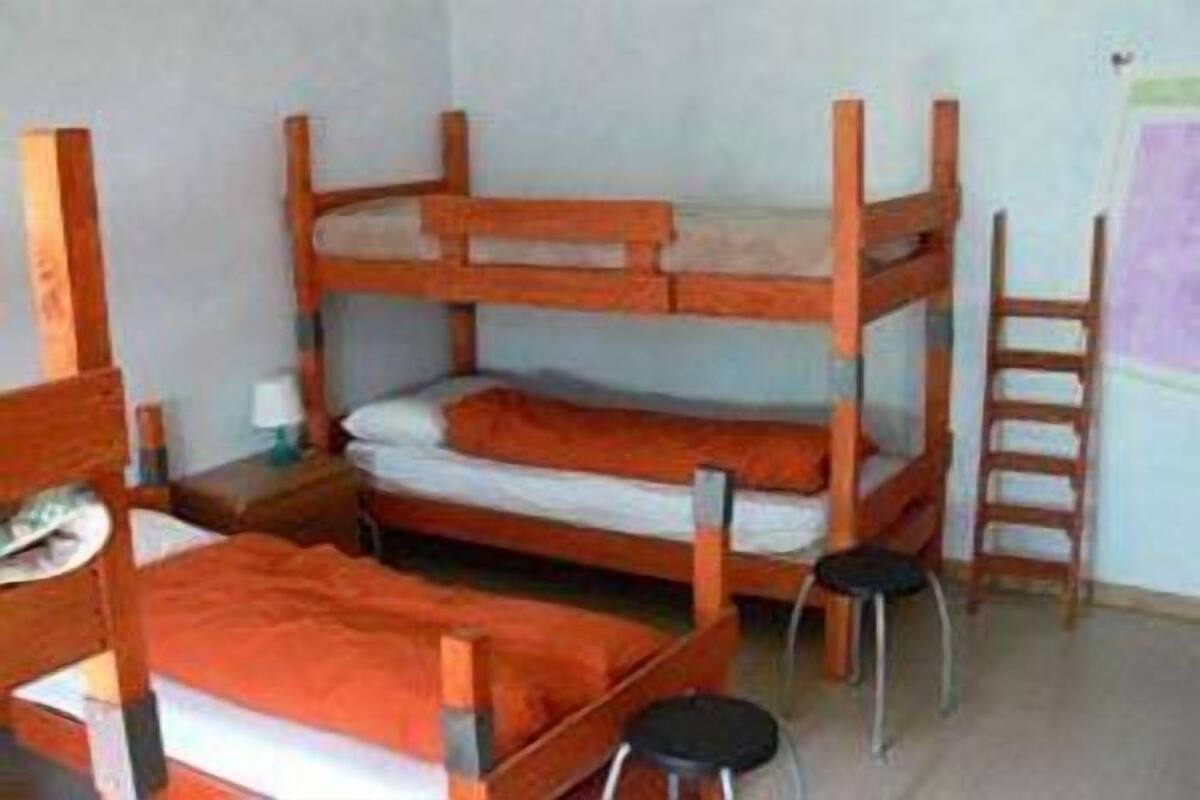 Rollaway beds, free WiFi, bed sheets