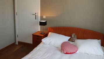 Chambre Familiale (6 adults) | Coffres-forts dans les chambres, rideaux occultants, Wi-Fi gratuit