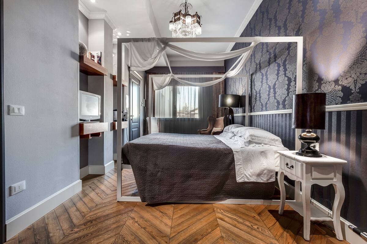 ห้องดีลักซ์ | เครื่องนอนระดับพรีเมียม, เตีย ง Select Comfort, ตู้นิรภัยในห้องพัก