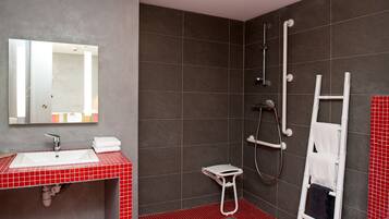 Tweepersoonskamer | Badkamer | Gratis toiletartikelen, een haardroger