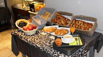 Daily buffet breakfast (EUR 12 per person)