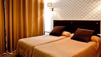 Habitación familiar | Escritorio y wifi gratis