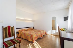 Standard Room, 2 Single Beds