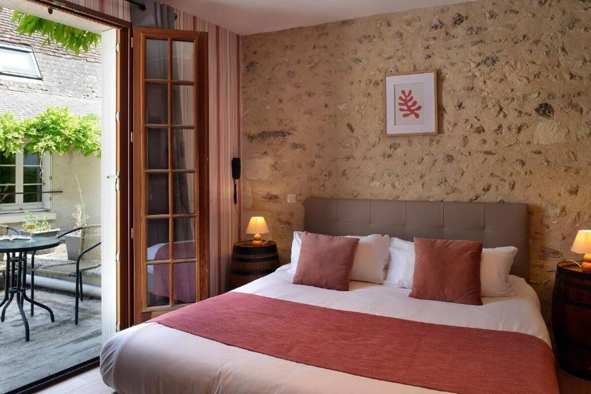 comfort double room | individually decorated, desk, free wifi, bed sheets