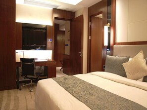 Sängtillbehör av högsta kvalitet, duntäcken, bäddmadrasser och minibar