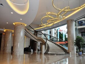 Staircase - Grand Soluxe Zhongyou Hotel Shenzhen (Shenzhen)