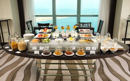 Sofitel Abu Dhabi Corniche - Image 49