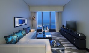 Opera Suite - Sea/City View, Club Millésime Access & Free Beach/Attractions Shuttle | Living area