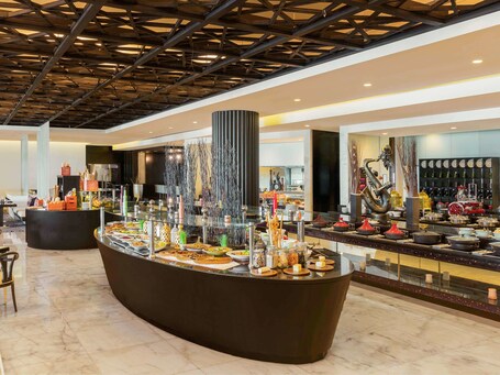 Sofitel Abu Dhabi Corniche - Image 48