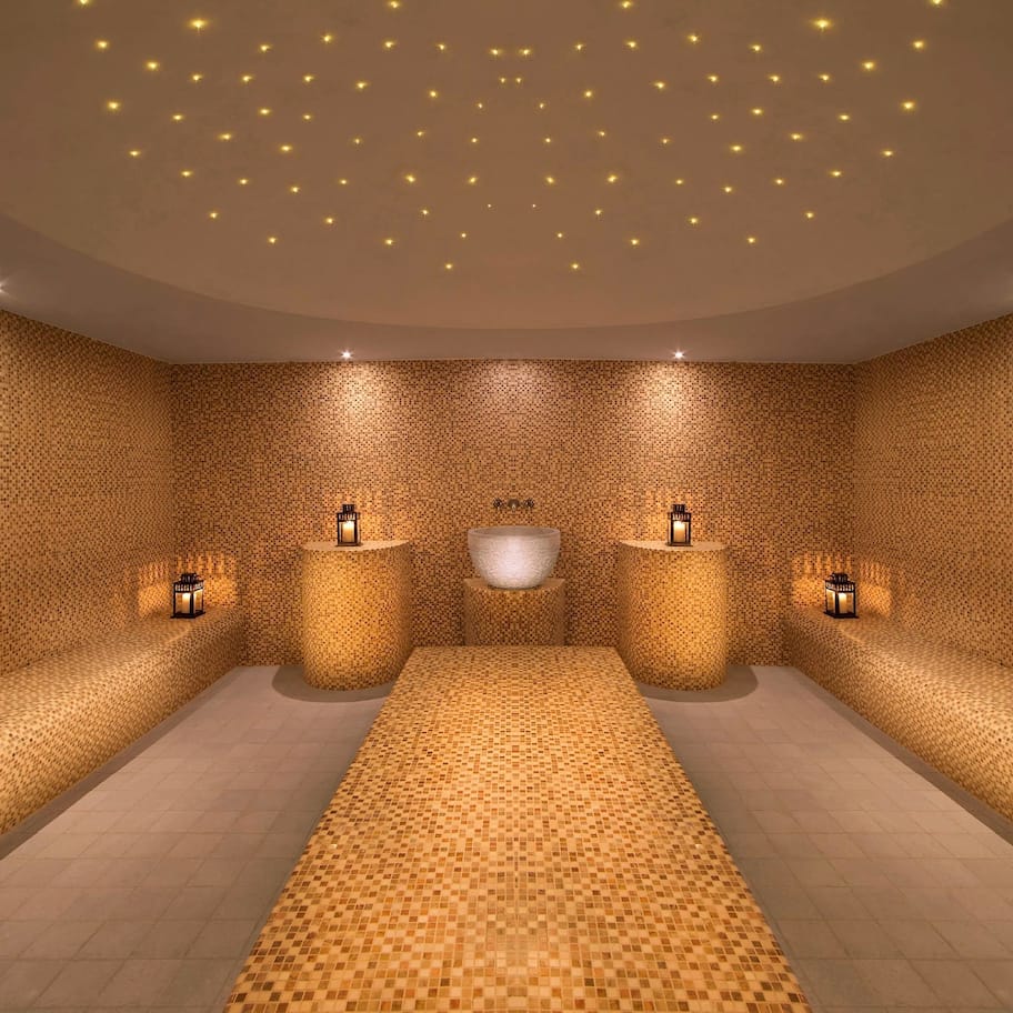 Espace de soins pour les couples, sauna, bain à remous, hammam