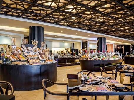 Sofitel Abu Dhabi Corniche - Image 24