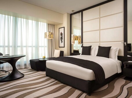 Sofitel Abu Dhabi Corniche - Image 18