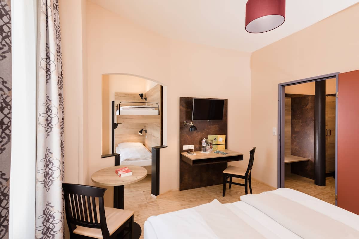 1 habitación y ropa de cama hipoalergénica