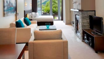 Suite, 1 Bedroom (Residence) | Premium bedding, minibar, in-room safe, soundproofing