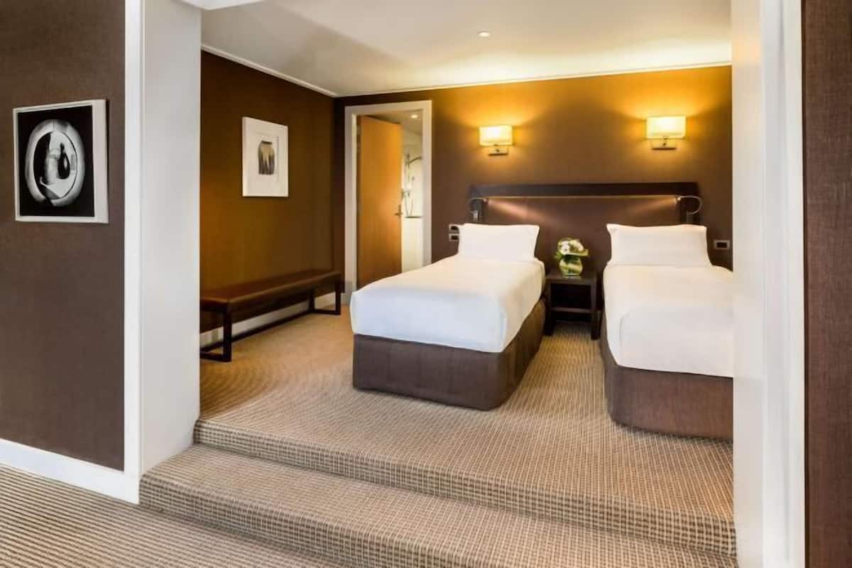 Ropa de cama de alta calidad y minibar